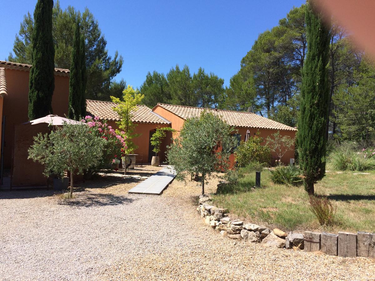 Villa Josephine Lorgues Luaran gambar